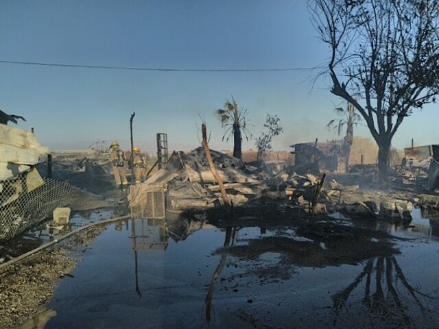 Desert Shores Trailer Park fire_2